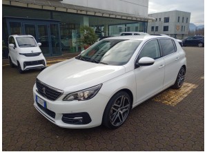 PEUGEOT 308 5 PORTE ALLURE 1600 HDI 120 CV EURO 6B PEUGEOT 308 5 PORTE ALLURE 1600 HDI 120 CV EURO 6B